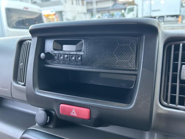 エブリイ ＰＡリミテッド　令和１年式・走行距離８６０００ｋｍ・事業用登録可・集中ドアロックキット・オーバーヘッドシェルフ・パワステ・マニュアルエアコン・マニュアルヒーター・リクライニングシート・フルフラット・１カ月無償保証（33枚目）