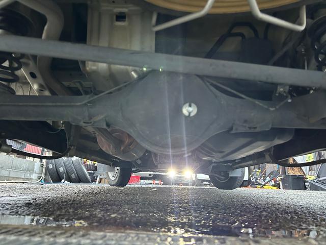 エブリイ ＰＡリミテッド　令和１年式・走行距離８６０００ｋｍ・事業用登録可・集中ドアロックキット・オーバーヘッドシェルフ・パワステ・マニュアルエアコン・マニュアルヒーター・リクライニングシート・フルフラット・１カ月無償保証（60枚目）
