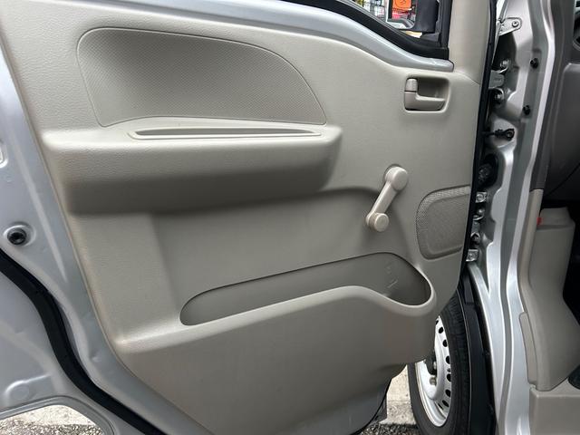 NV100クリッパーバン DX 平成31年式・走行距離148000km・7インチディスプレイオーディオ・事業用登録可・パワステ・マニュアルエアコン・マニュアルヒーター・集中ドアロックキット・リクライニングシート・フルフラット(36枚目)