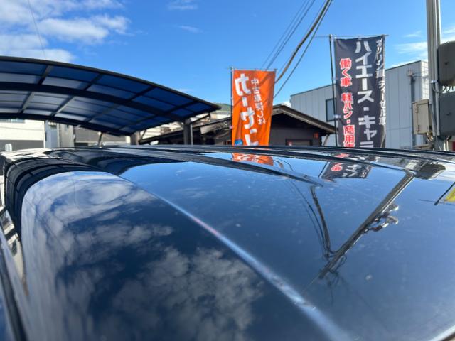 ハイエースバン スーパーGL ダークプライムII カスタムカー・令和4年式・87000km・7インチナビゲーション・フルセグTV・Bluetooth・バックカメラ・ESSEXフロントリップ・オーバーフェンダー・タイヤ・ホイール・ローダウンバッドパネル(27枚目)