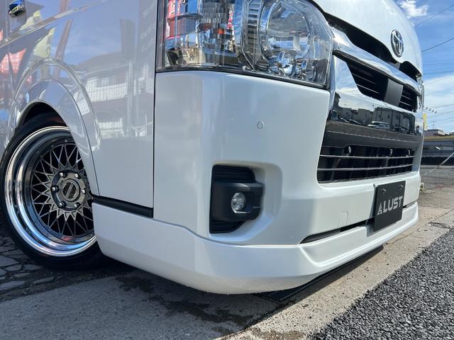 ハイエースバン スーパーGL ダークプライムII カスタムカー・令和4年式・走行距離101000km・新品タイヤ・ホイール・ENCM-18ハイパーグロス・ローダウン・車中泊ベッドキット・7インチナビゲーション・フルセグTV・バックカメラ・デジミラ(19枚目)