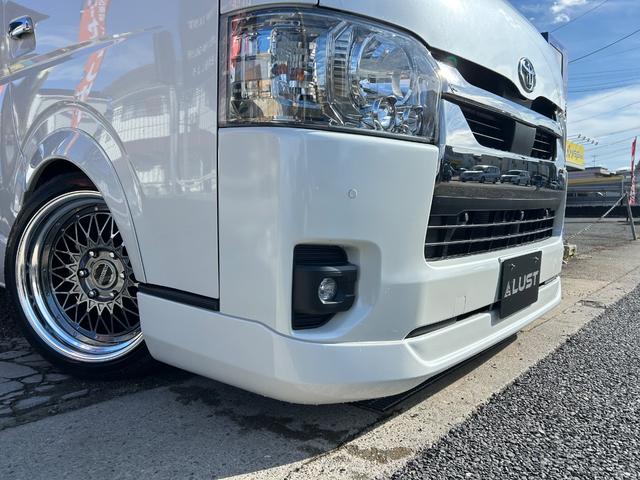 ハイエースバン スーパーGL ダークプライムII カスタムカー・令和4年式・走行距離101000km・新品タイヤ・ホイール・ENCM-18ハイパーグロス・ローダウン・車中泊ベッドキット・7インチナビゲーション・フルセグTV・バックカメラ・デジミラ(21枚目)
