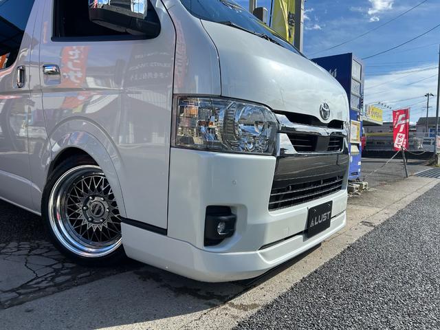 ハイエースバン スーパーGL ダークプライムII カスタムカー・令和4年式・走行距離101000km・新品タイヤ・ホイール・ENCM-18ハイパーグロス・ローダウン・車中泊ベッドキット・7インチナビゲーション・フルセグTV・バックカメラ・デジミラ(24枚目)
