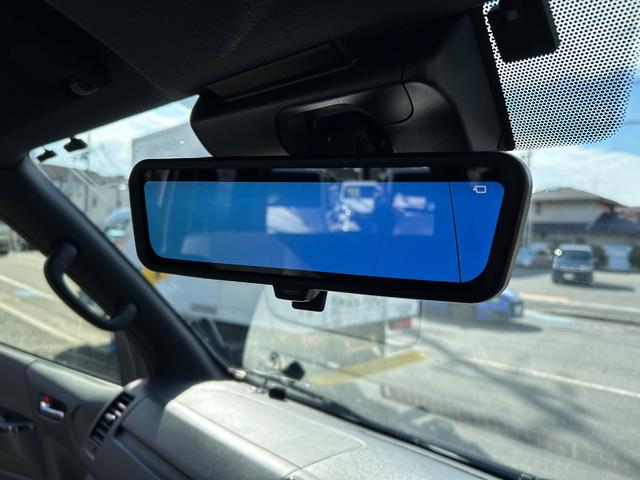 ハイエースバン スーパーGL ダークプライムII カスタムカー・令和4年式・走行距離101000km・新品タイヤ・ホイール・ENCM-18ハイパーグロス・ローダウン・車中泊ベッドキット・7インチナビゲーション・フルセグTV・バックカメラ・デジミラ(35枚目)