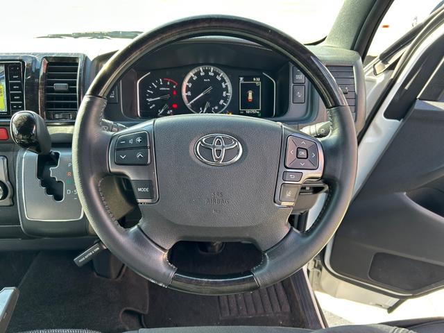 ハイエースバン スーパーGL ダークプライムII カスタムカー・令和4年式・走行距離101000km・新品タイヤ・ホイール・ENCM-18ハイパーグロス・ローダウン・車中泊ベッドキット・7インチナビゲーション・フルセグTV・バックカメラ・デジミラ(44枚目)