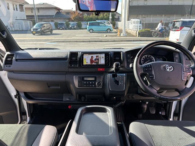 ハイエースバン スーパーGL ダークプライムII カスタムカー・令和4年式・走行距離101000km・新品タイヤ・ホイール・ENCM-18ハイパーグロス・ローダウン・車中泊ベッドキット・7インチナビゲーション・フルセグTV・バックカメラ・デジミラ(45枚目)