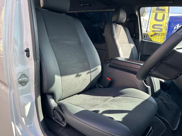 ハイエースバン スーパーGL ダークプライムII カスタムカー・令和4年式・走行距離101000km・新品タイヤ・ホイール・ENCM-18ハイパーグロス・ローダウン・車中泊ベッドキット・7インチナビゲーション・フルセグTV・バックカメラ・デジミラ(49枚目)