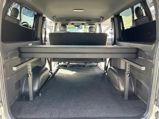 ハイエースバン スーパーGL ダークプライムII カスタムカー・令和4年式・走行距離101000km・新品タイヤ・ホイール・ENCM-18ハイパーグロス・ローダウン・車中泊ベッドキット・7インチナビゲーション・フルセグTV・バックカメラ・デジミラ(52枚目)