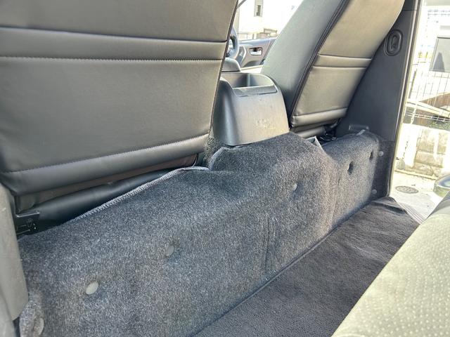 ハイエースバン スーパーGL ダークプライムII カスタムカー・令和4年式・走行距離101000km・新品タイヤ・ホイール・ENCM-18ハイパーグロス・ローダウン・車中泊ベッドキット・7インチナビゲーション・フルセグTV・バックカメラ・デジミラ(60枚目)