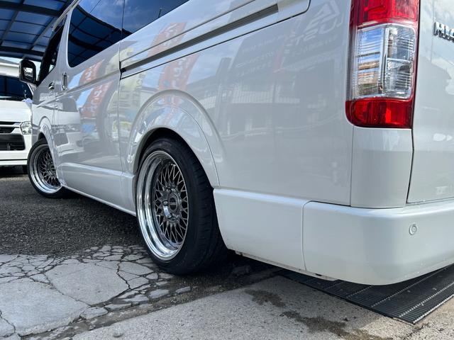 ハイエースバン スーパーGL ダークプライムII カスタムカー・令和4年式・走行距離101000km・新品タイヤ・ホイール・ENCM-18ハイパーグロス・ローダウン・車中泊ベッドキット・7インチナビゲーション・フルセグTV・バックカメラ・デジミラ(69枚目)