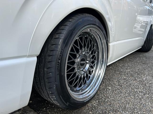 ハイエースバン スーパーGL ダークプライムII カスタムカー・令和4年式・走行距離101000km・新品タイヤ・ホイール・ENCM-18ハイパーグロス・ローダウン・車中泊ベッドキット・7インチナビゲーション・フルセグTV・バックカメラ・デジミラ(75枚目)