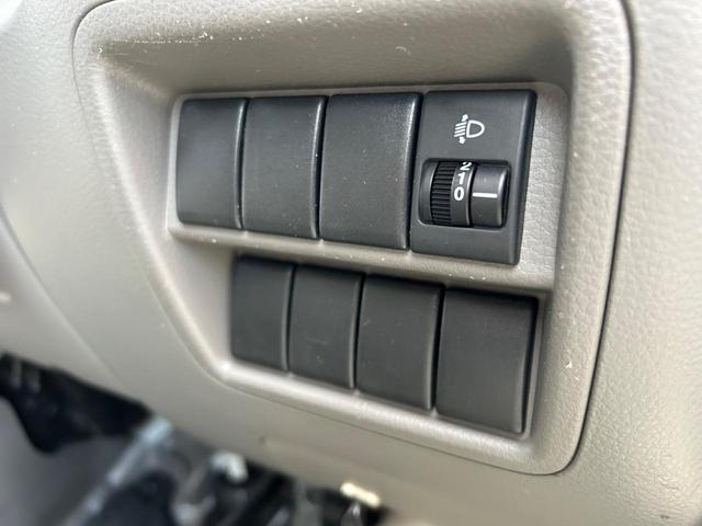 ＮＶ１００クリッパーバン ＤＸ　平成２８年式・走行距離３２０００ｋｍ・低走・プライベート車・集中ドアロックキット・ＳＲＳ助手席エアバック・ドライブレコーダー・ステアリング・リクライニングシート・フルフラット・１カ月無償保証（34枚目）