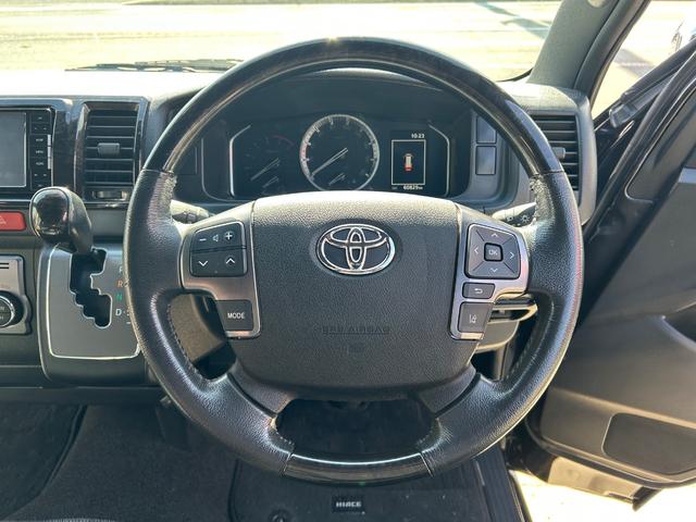 ハイエースバン スーパーGL ダークプライムII 令和3年式・61000km・新品ホイール・EF-19・バッドパネル・ローダウン・フロントスポイラー・シートカバー・7インチナビ・バックカメラ・ETC車載器・車中泊ベッドキット・無償保証(31枚目)