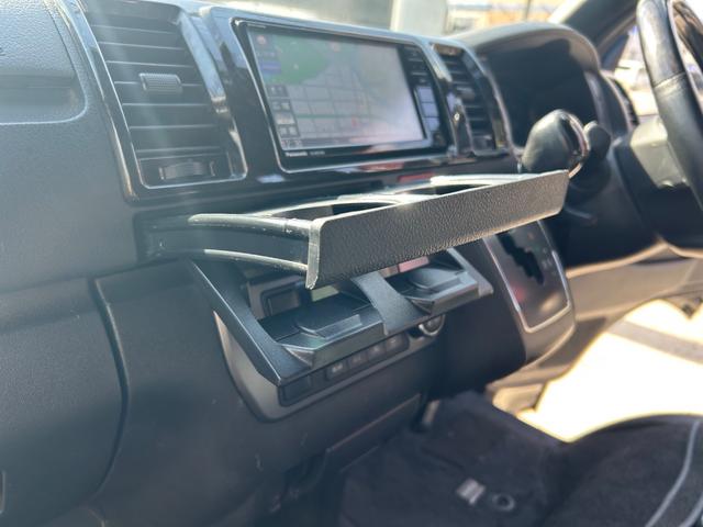 ハイエースバン スーパーGL ダークプライムII 令和3年式・61000km・新品ホイール・EF-19・バッドパネル・ローダウン・フロントスポイラー・シートカバー・7インチナビ・バックカメラ・ETC車載器・車中泊ベッドキット・無償保証(39枚目)