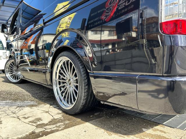 ハイエースバン スーパーGL ダークプライムII 令和3年式・61000km・新品ホイール・EF-19・バッドパネル・ローダウン・フロントスポイラー・シートカバー・7インチナビ・バックカメラ・ETC車載器・車中泊ベッドキット・無償保証(71枚目)