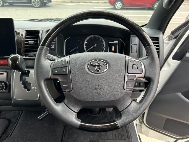 ハイエースバン スーパーＧＬ　ダークプライムＩＩ　カスタムカー・令和２年式・走行距離３４０００ｋｍ・９インチフローティングナビ・フルセグＴＶ・パノラミックビューモニター・ＥＴＣ・バックカメラ・バッドパネル・ボンネット・フロントスポイラー・エアロ（34枚目）