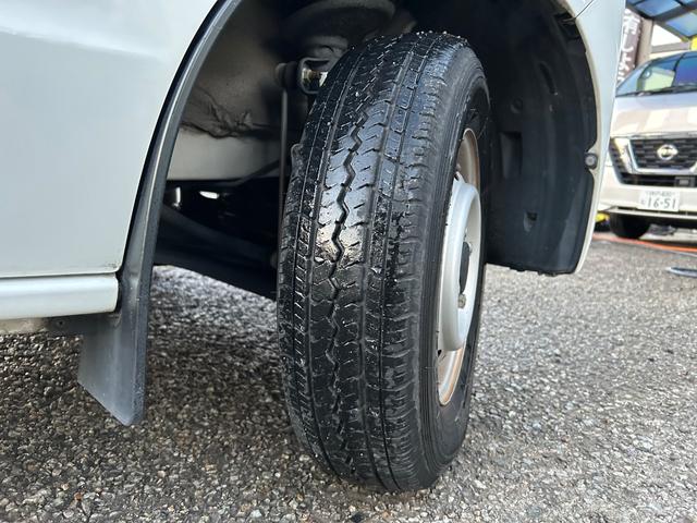 NV100クリッパーバン DX GLセーフティパッケージ 令和1年式・走行距離77000km・キーレスエントリー・事業用登録可・パワーウィンドウ・マニュアルエアコン・マニュアルヒーター・オーバーヘッドシェルフ・助手席エアバック・1ヶ月無償保証・1000km(68枚目)