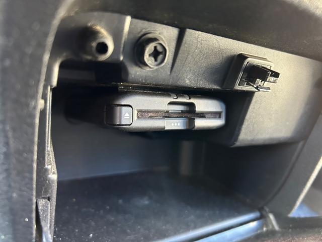 プロボックス ＧＬ　カスタムカー・令和２年式・新品車高調・新品アルミホイール・ＥＳＳＥＸ・ＥＮＣＭ－１７・シルバー・７インチナビゲーション・フルセグＴＶ・ＥＴＣ・バックカメラ・フルフラット・リクライニングシート・車中泊（33枚目）