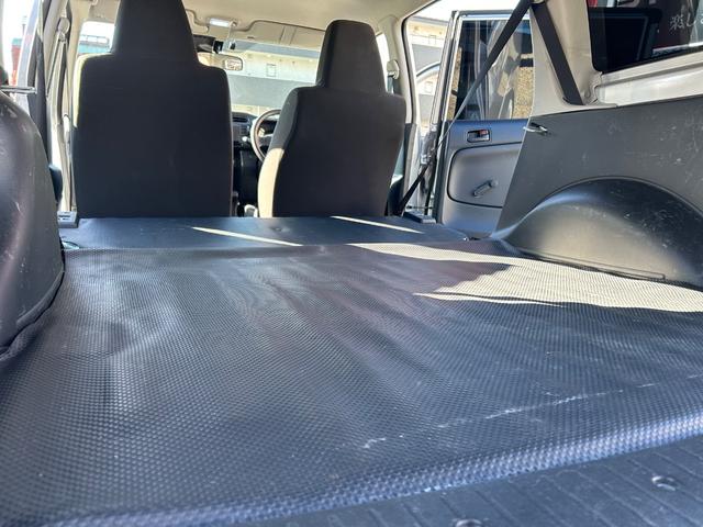 プロボックス ＧＬ　カスタムカー・令和２年式・新品車高調・新品アルミホイール・ＥＳＳＥＸ・ＥＮＣＭ－１７・シルバー・７インチナビゲーション・フルセグＴＶ・ＥＴＣ・バックカメラ・フルフラット・リクライニングシート・車中泊（53枚目）