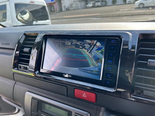 ハイエースバン スーパーＧＬ　ダークプライムＩＩ　カスタムカー・令和５年式・４００００ｋｍ・ＥＳＳＥＸバッドパネル・フロントスポイラー・ファブレスホイール・ローダウン・７インチナビゲーション・フルセグＴＶ・ＥＴＣ・バックカメラ・ベッドキット・車中泊（33枚目）