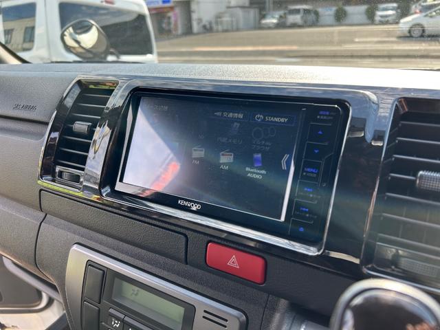 ハイエースバン スーパーＧＬ　ダークプライムＩＩ　カスタムカー・令和５年式・４００００ｋｍ・ＥＳＳＥＸバッドパネル・フロントスポイラー・ファブレスホイール・ローダウン・７インチナビゲーション・フルセグＴＶ・ＥＴＣ・バックカメラ・ベッドキット・車中泊（36枚目）