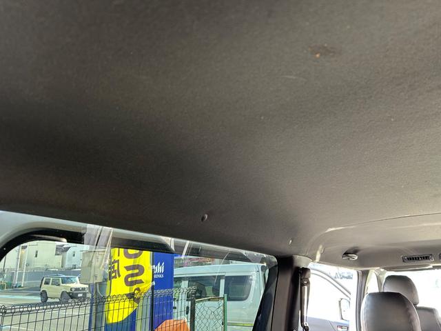 ハイエースバン スーパーＧＬ　ダークプライムＩＩ　カスタムカー・令和５年式・４００００ｋｍ・ＥＳＳＥＸバッドパネル・フロントスポイラー・ファブレスホイール・ローダウン・７インチナビゲーション・フルセグＴＶ・ＥＴＣ・バックカメラ・ベッドキット・車中泊（52枚目）