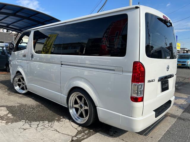 ハイエースバン スーパーＧＬ　ダークプライムＩＩ　カスタムカー・令和５年式・４００００ｋｍ・ＥＳＳＥＸバッドパネル・フロントスポイラー・ファブレスホイール・ローダウン・７インチナビゲーション・フルセグＴＶ・ＥＴＣ・バックカメラ・ベッドキット・車中泊（62枚目）