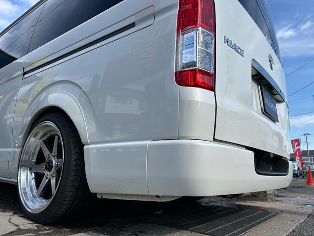 ハイエースバン スーパーＧＬ　ダークプライムＩＩ　カスタムカー・令和５年式・４００００ｋｍ・ＥＳＳＥＸバッドパネル・フロントスポイラー・ファブレスホイール・ローダウン・７インチナビゲーション・フルセグＴＶ・ＥＴＣ・バックカメラ・ベッドキット・車中泊（67枚目）