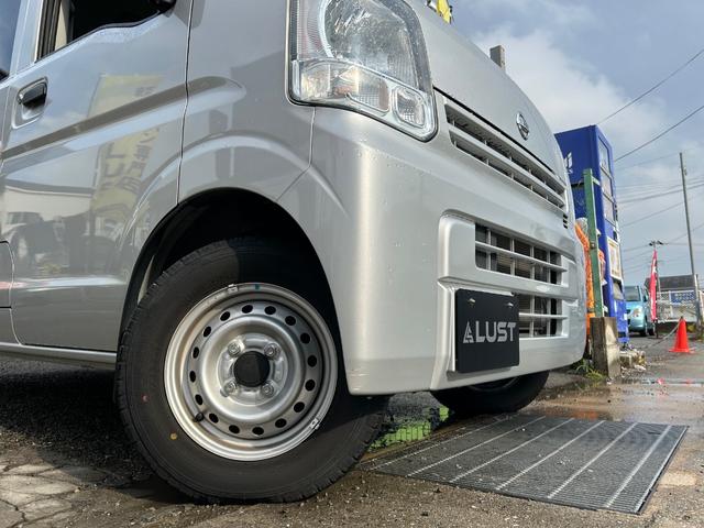 ＮＶ１００クリッパーバン ＤＸ　平成３０年式・走行距離２００００ｋｍ・事業用登録可・フルフラット・リクライニングシート・積載量３５０ｋｇ・５ＡＧＳ車・２ｎｄ発進車・純正ラジオ・ＡＭＭ・１カ月無償保証・１０００ｋｍ（11枚目）