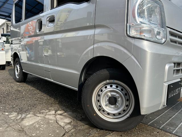 ＮＶ１００クリッパーバン ＤＸ　平成３０年式・走行距離２００００ｋｍ・事業用登録可・フルフラット・リクライニングシート・積載量３５０ｋｇ・５ＡＧＳ車・２ｎｄ発進車・純正ラジオ・ＡＭＭ・１カ月無償保証・１０００ｋｍ（15枚目）