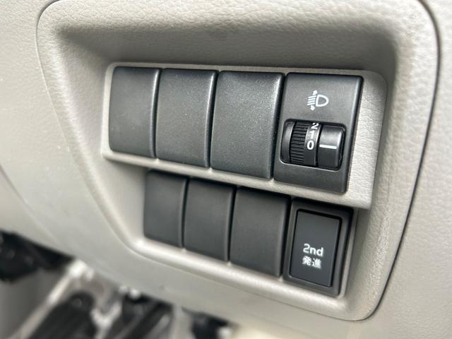 ＮＶ１００クリッパーバン ＤＸ　平成３０年式・走行距離２００００ｋｍ・事業用登録可・フルフラット・リクライニングシート・積載量３５０ｋｇ・５ＡＧＳ車・２ｎｄ発進車・純正ラジオ・ＡＭＭ・１カ月無償保証・１０００ｋｍ（28枚目）