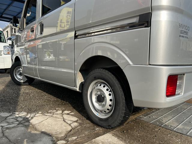 ＮＶ１００クリッパーバン ＤＸ　平成３０年式・走行距離２００００ｋｍ・事業用登録可・フルフラット・リクライニングシート・積載量３５０ｋｇ・５ＡＧＳ車・２ｎｄ発進車・純正ラジオ・ＡＭＭ・１カ月無償保証・１０００ｋｍ（63枚目）