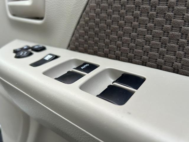 エブリイ ジョイン　平成２９年式・走行距離７２０００ｋｍ・ＥＴＣ車載器・事業用登録可・キーレスエントリー・電動格納式ミラー・パワーウィンドウ・オーバーヘッドシェルフ・アームレスト・分割シート・フルフラット・１ヶ月無償保証（28枚目）