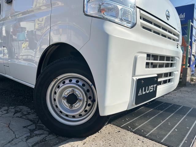 ＮＶ１００クリッパーバン ＤＸ　令和２年式・走行距離２５０００ｋｍ・ルーフキャリア・７インチナビゲーション・Ｂｌｕｅｔｏｏｔｈ・ラジオ・ＡＭ・ＦＭ・マニュアルエアコン・マニュアルヒーター・集中ドアロックキット・フルフラット（21枚目）