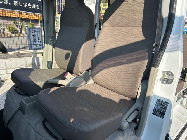 ＮＶ１００クリッパーバン ＤＸ　令和２年式・走行距離２５０００ｋｍ・ルーフキャリア・７インチナビゲーション・Ｂｌｕｅｔｏｏｔｈ・ラジオ・ＡＭ・ＦＭ・マニュアルエアコン・マニュアルヒーター・集中ドアロックキット・フルフラット（40枚目）