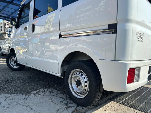 ＮＶ１００クリッパーバン ＤＸ　令和２年式・走行距離２５０００ｋｍ・ルーフキャリア・７インチナビゲーション・Ｂｌｕｅｔｏｏｔｈ・ラジオ・ＡＭ・ＦＭ・マニュアルエアコン・マニュアルヒーター・集中ドアロックキット・フルフラット（57枚目）