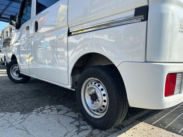 ＮＶ１００クリッパーバン ＤＸ　令和２年式・走行距離２５０００ｋｍ・ルーフキャリア・７インチナビゲーション・Ｂｌｕｅｔｏｏｔｈ・ラジオ・ＡＭ・ＦＭ・マニュアルエアコン・マニュアルヒーター・集中ドアロックキット・フルフラット（59枚目）