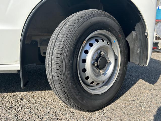 ＮＶ１００クリッパーバン ＤＸ　令和２年式・走行距離２５０００ｋｍ・ルーフキャリア・７インチナビゲーション・Ｂｌｕｅｔｏｏｔｈ・ラジオ・ＡＭ・ＦＭ・マニュアルエアコン・マニュアルヒーター・集中ドアロックキット・フルフラット（68枚目）