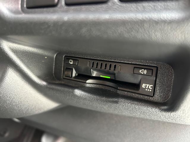 ハイエースバン ロングスーパーＧＬ　カスタムカー・２０１９年式・２３５００ｋｍ・モデリスタエアロ・ＬＥＤ・バッドパネル・ワークホイール・新品・７インチナビゲーション・フルセグＴＶ・ＥＴＣ・バックカメラ・ベッドキット・車中泊・コーティング（32枚目）