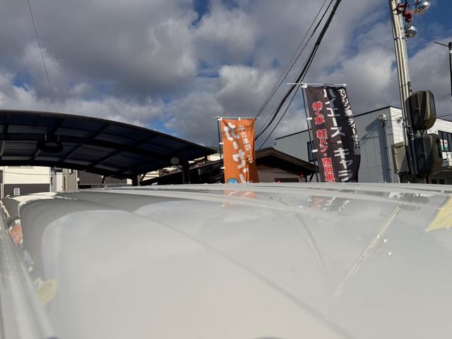 ハイエースバン スーパーＧＬ　ダークプライムＩＩ　カスタムカー・１０インチフローティングナビ・フルセグＴＶ・Ｂｌｕｅｔｏｏｔｈ・ＥＴＣ・ＥＳＳＥＸバッドパネル・フロントスポイラー・オーバーフェンダー・ローダウン・ホイール・タイヤ・車中泊ベッドキット（24枚目）