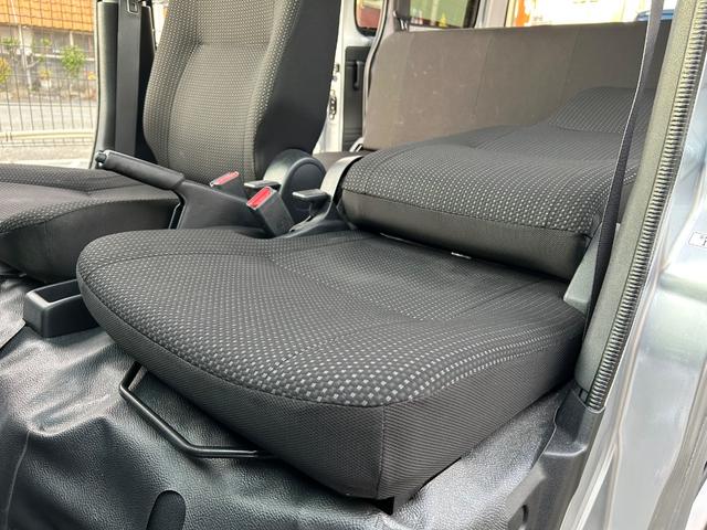 ハイゼットカーゴ ＤＸ　ＳＡＩＩＩ　令和２年・９４０００ＫＭ・事業登録可・パワステ・パワーウィンドウ・キーレス・助手席エアバック・純正ラジオ・ＡＭ・ＦＭ・マニュアルエアコン・クーラー・両側スライドドア・１カ月無償保証・１０００Ｋｍ（40枚目）