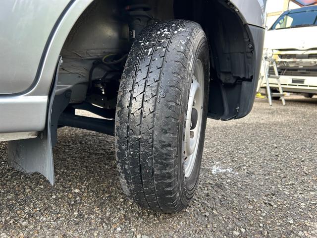 ハイゼットカーゴ ＤＸ　ＳＡＩＩＩ　令和２年・９４０００ＫＭ・事業登録可・パワステ・パワーウィンドウ・キーレス・助手席エアバック・純正ラジオ・ＡＭ・ＦＭ・マニュアルエアコン・クーラー・両側スライドドア・１カ月無償保証・１０００Ｋｍ（70枚目）