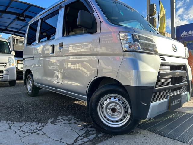 ハイゼットカーゴ ＤＸ　ＳＡＩＩＩ　令和２年式・走行距離９００００ｋｍ・キーレス・パワーウィンドウ・オーバーヘッドシェルフ・パワステ・エアバック・マニュアルエアコン・マニュアルヒーター・ＬＥＤヘッドライト・１カ月無償保証・１０００ｋｍ（12枚目）