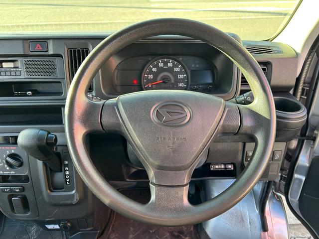 ハイゼットカーゴ ＤＸ　ＳＡＩＩＩ　令和２年式・走行距離９００００ｋｍ・キーレス・パワーウィンドウ・オーバーヘッドシェルフ・パワステ・エアバック・マニュアルエアコン・マニュアルヒーター・ＬＥＤヘッドライト・１カ月無償保証・１０００ｋｍ（23枚目）