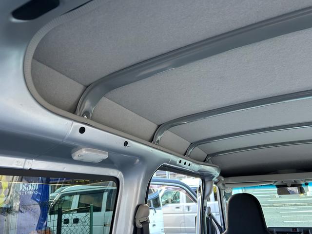 ハイゼットカーゴ ＤＸ　ＳＡＩＩＩ　令和２年式・走行距離９００００ｋｍ・キーレス・パワーウィンドウ・オーバーヘッドシェルフ・パワステ・エアバック・マニュアルエアコン・マニュアルヒーター・ＬＥＤヘッドライト・１カ月無償保証・１０００ｋｍ（33枚目）