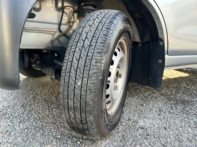 ハイゼットカーゴ ＤＸ　ＳＡＩＩＩ　令和２年式・走行距離９００００ｋｍ・キーレス・パワーウィンドウ・オーバーヘッドシェルフ・パワステ・エアバック・マニュアルエアコン・マニュアルヒーター・ＬＥＤヘッドライト・１カ月無償保証・１０００ｋｍ（62枚目）