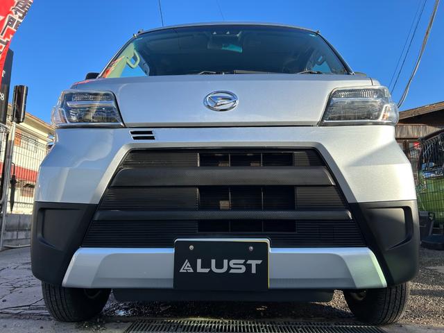 ハイゼットカーゴ ＤＸ　ＳＡＩＩＩ　令和２年式・走行距離９００００ｋｍ・キーレス・パワーウィンドウ・オーバーヘッドシェルフ・パワステ・エアバック・マニュアルエアコン・マニュアルヒーター・ＬＥＤヘッドライト・１カ月無償保証・１０００ｋｍ（78枚目）