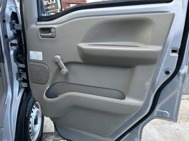 ＮＶ１００クリッパーバン ＤＸ　セーフティパッケージ　令和２年式・走行距離６４０００ＫＭ・事業登録可・ハイルーフ・パワステ・マニュアルエアコン・クーラー・助手席エアバック・純正ラジオ・ＡＭ・ＦＭ・５ＡＧＳ車・両側スライドドア・１カ月無償保証・１０００Ｋｍ（27枚目）