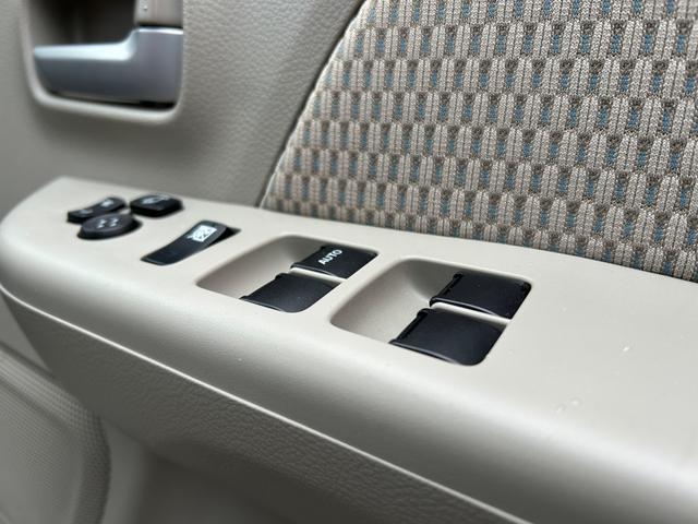 エブリイワゴン ＰＺターボスペシャル　カスタムカー・車高調・ホイール・エアロ・７インチナビゲーション・Ｂｌｕｅｔｏｏｔｈ・ＣＤ・ＤＶＤ・ラジオ・シートカバー・両側パワースライドドア・ＬＥＤ・オートステップ・オーバーヘッドシェルフ・ヒーター（28枚目）