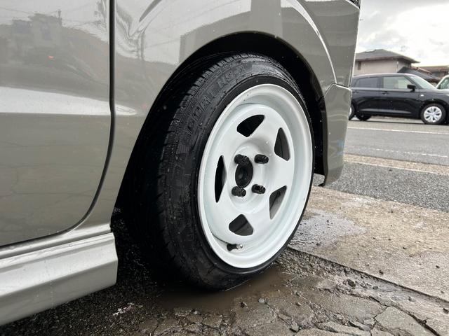 エブリイワゴン ＰＺターボスペシャル　カスタムカー・車高調・ホイール・エアロ・７インチナビゲーション・Ｂｌｕｅｔｏｏｔｈ・ＣＤ・ＤＶＤ・ラジオ・シートカバー・両側パワースライドドア・ＬＥＤ・オートステップ・オーバーヘッドシェルフ・ヒーター（75枚目）